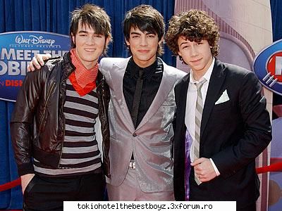 jonas brothers mai punetzi voi