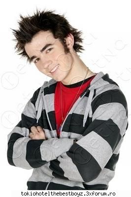 jonas brothers kevin