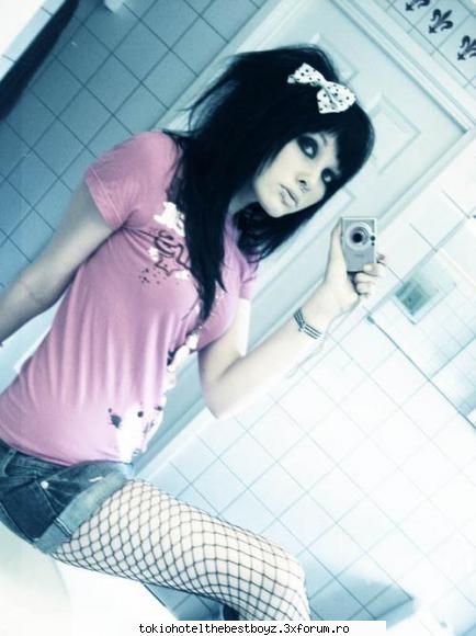 :nebun: emo girl