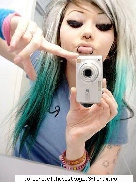 emo girl hannie &nbsp; &nbsp; &nbsp; &nbsp; &nbsp; &nbsp; cea mai dragutza scene queen