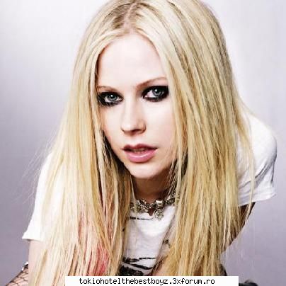 avril lavigne avril lavigne s-a nascut septembrie 1984 era pentru stilul �skater punk�, mai ales