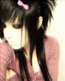 emo girl mie imi plache mult&nbsp; &nbsp;