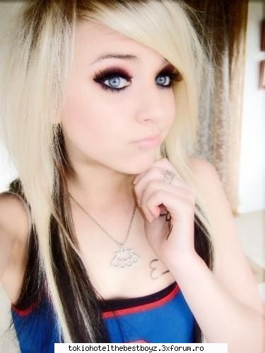 emo girl katie skadoske