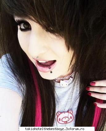 emo girl [img]