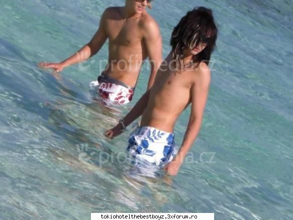 :rotfl: gemenii in maldive