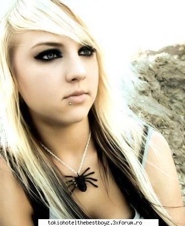 babyfayce katie mai are nmn pozuri ea??