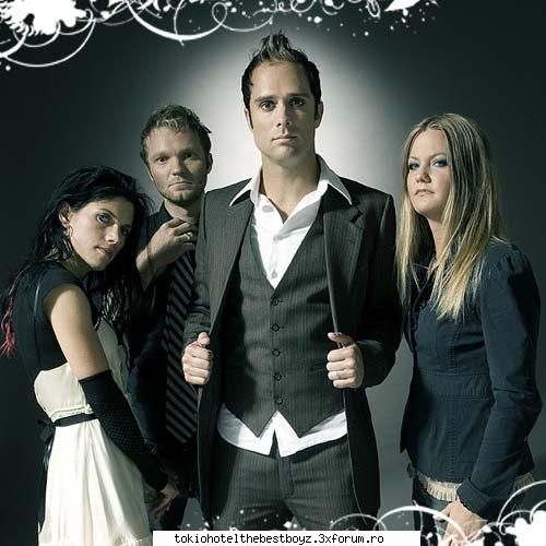 skillet n`am gasit mare lukru despre asa pun doar poze