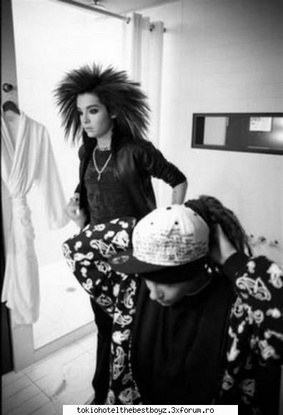 :rotfl: 
asha bill ridicatzi blugii :rotfl: poze..